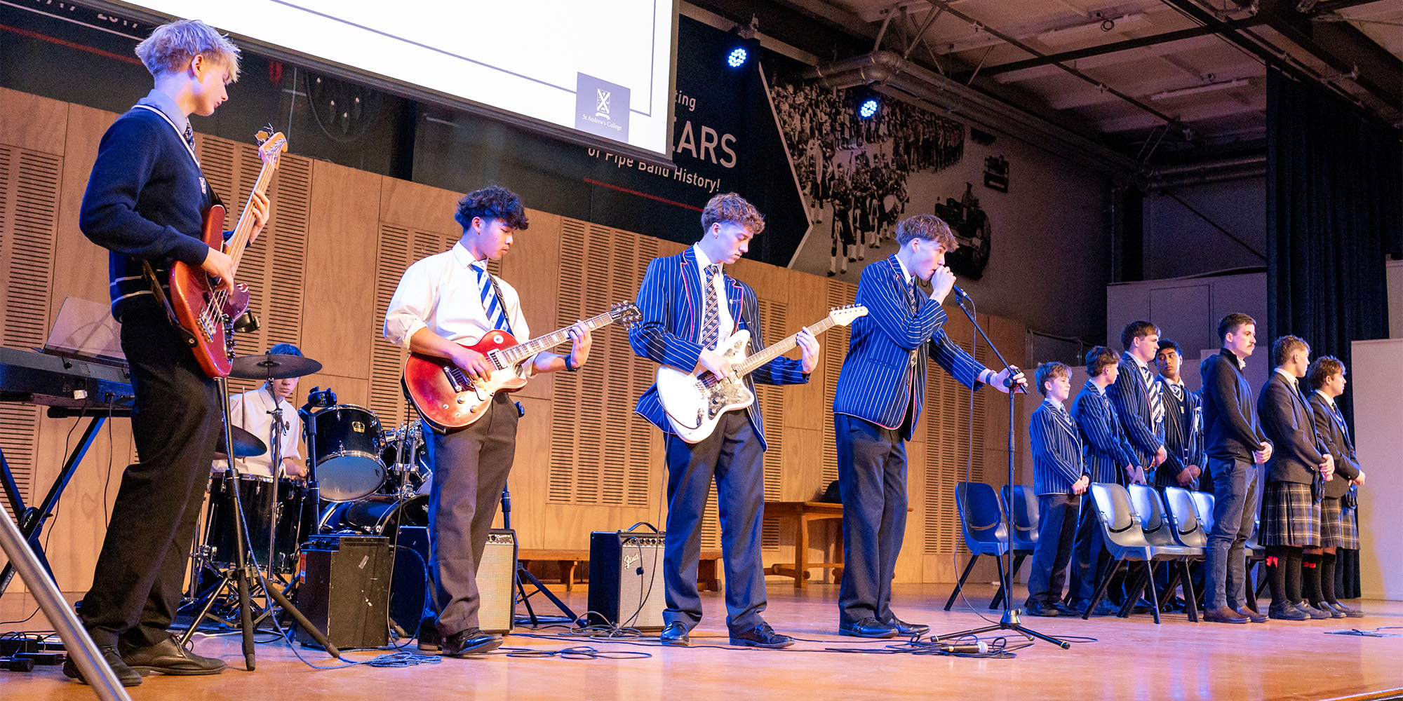 260814 GirlsandBoysAssemblies IMG 7092